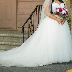 Wedding dress